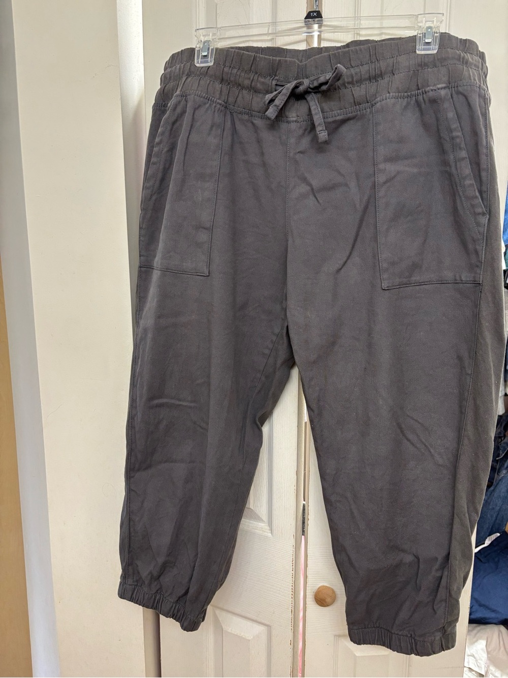 Women’s  Gray Drawstring Jogger Pants